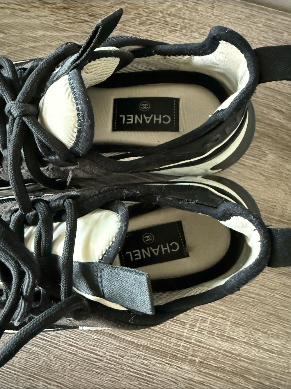 CHANEL Black and White Interlocking CC Runner Sneakers - Picture 7 of 8